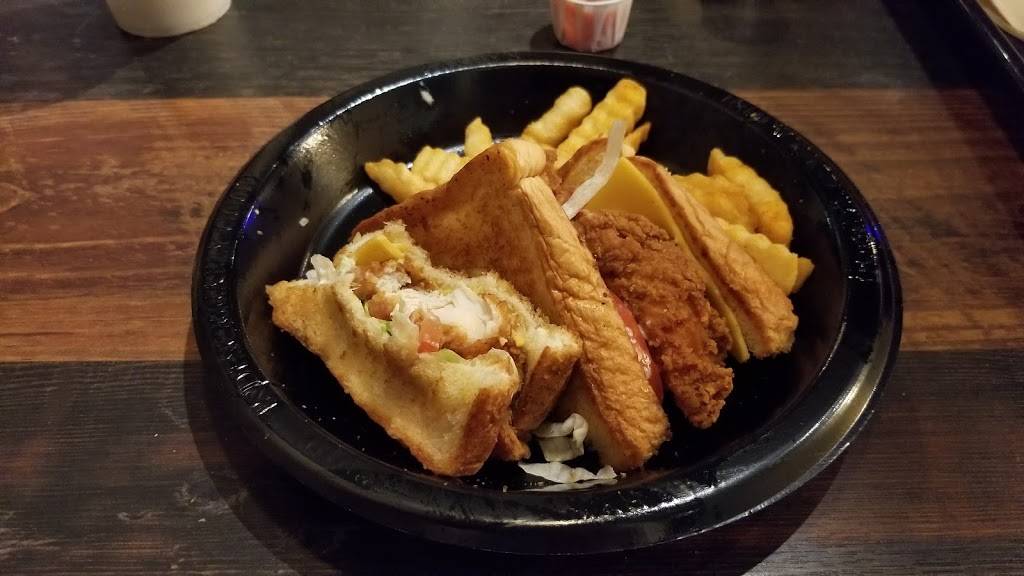 Zaxbys | restaurant | 928 E Semoran Blvd, Apopka, FL 32703, USA | 4075834528 OR +1 407-583-4528