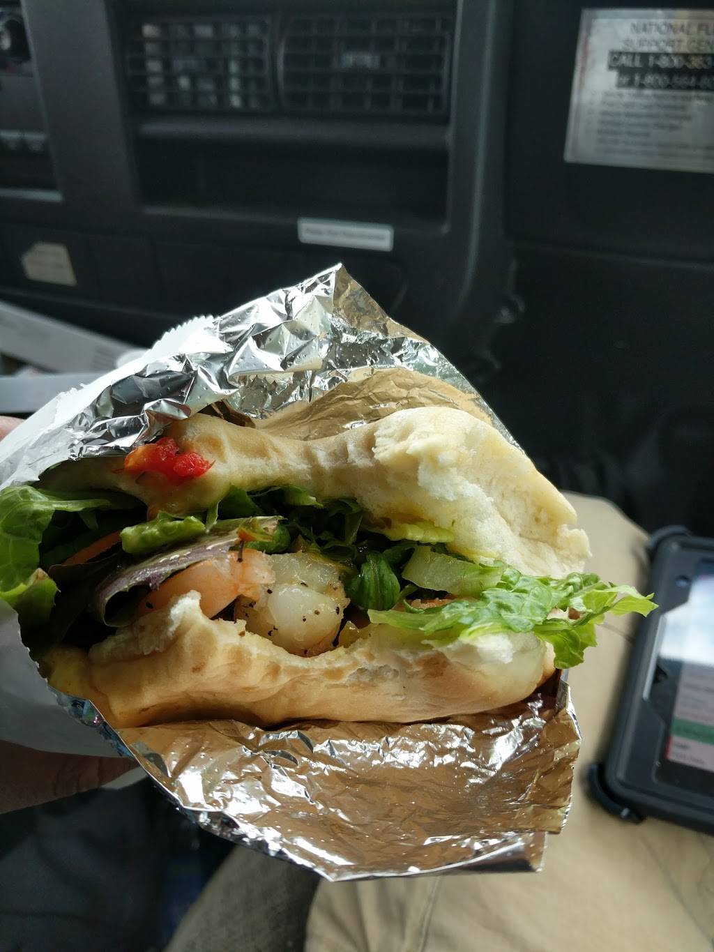 Pimento Grill | restaurant | 4405 Bowen Rd SE, Washington, DC 20019, USA | 2025826595 OR +1 202-582-6595