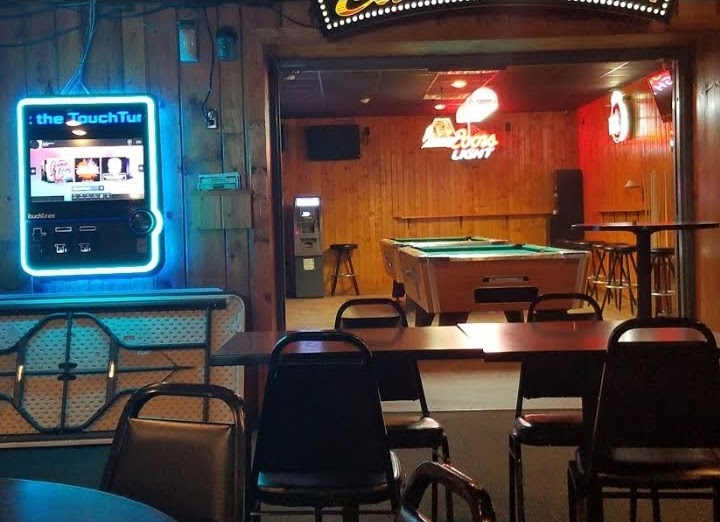 Chasers Food & Spirit | restaurant | 8405 W 12th St, Sioux Falls, SD 57106, USA | 6053359633 OR +1 605-335-9633