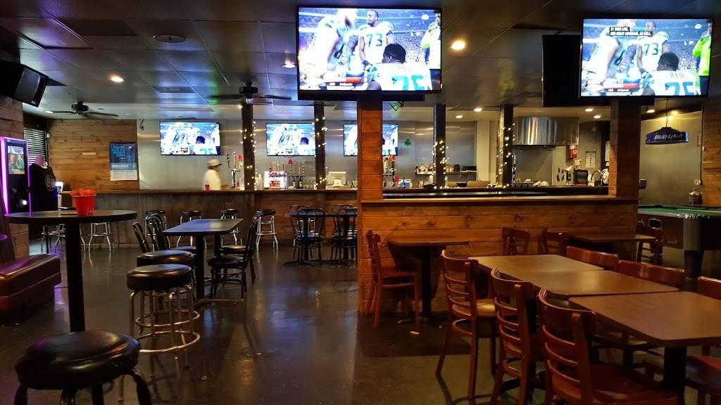 Schoonerville Sports Bar & Grill | restaurant | 8901 De Soto Ave, Canoga Park, CA 91304, USA | 8185271231 OR +1 818-527-1231