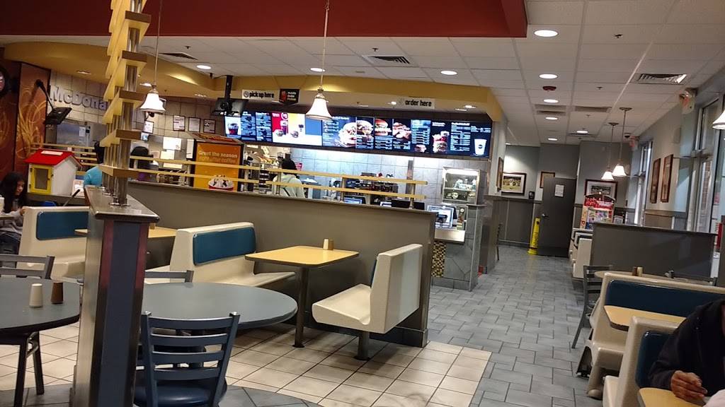 McDonalds | cafe | 1957 Jake Alexander Blvd W, Salisbury, NC 28147, USA | 7046338006 OR +1 704-633-8006