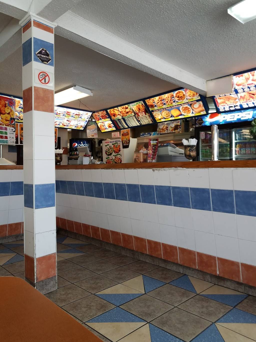 Crown Fried Chicken | restaurant | 1012 Main St, Brockton, MA 02301, USA | 5085805222 OR +1 508-580-5222