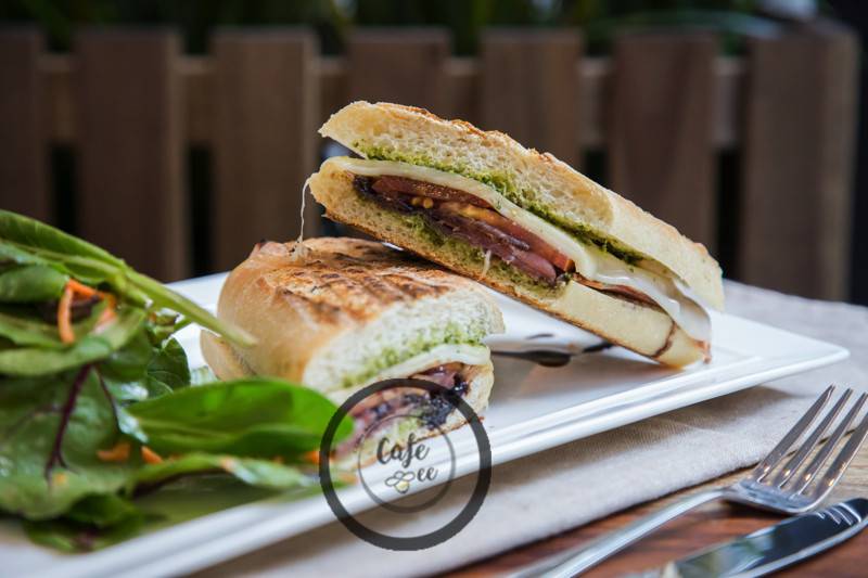 Cafe Bee | restaurant | 239 W 72nd St, New York, NY 10023, USA | 2127122227 OR +1 212-712-2227