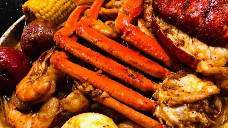 Florence Crab House | meal takeaway | #43 by mall, 2701 David H McLeod Blvd Entrance, Florence, SC 29501, USA | 8544004682 OR +1 854-400-4682