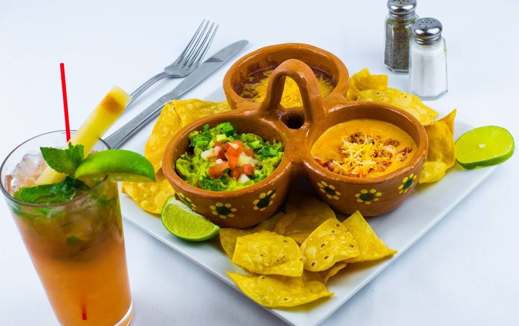 Los Antojitos Restaurant & Bar | restaurant | 45 N Washington St, North Attleborough, MA 02760, USA | 5086994677 OR +1 508-699-4677
