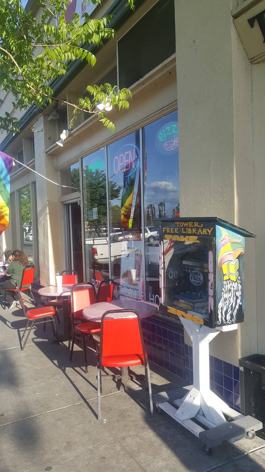 Richies Pizza & Hot Dogs | restaurant | 844 E Olive Ave, Fresno, CA 93728, USA | 5594410067 OR +1 559-441-0067