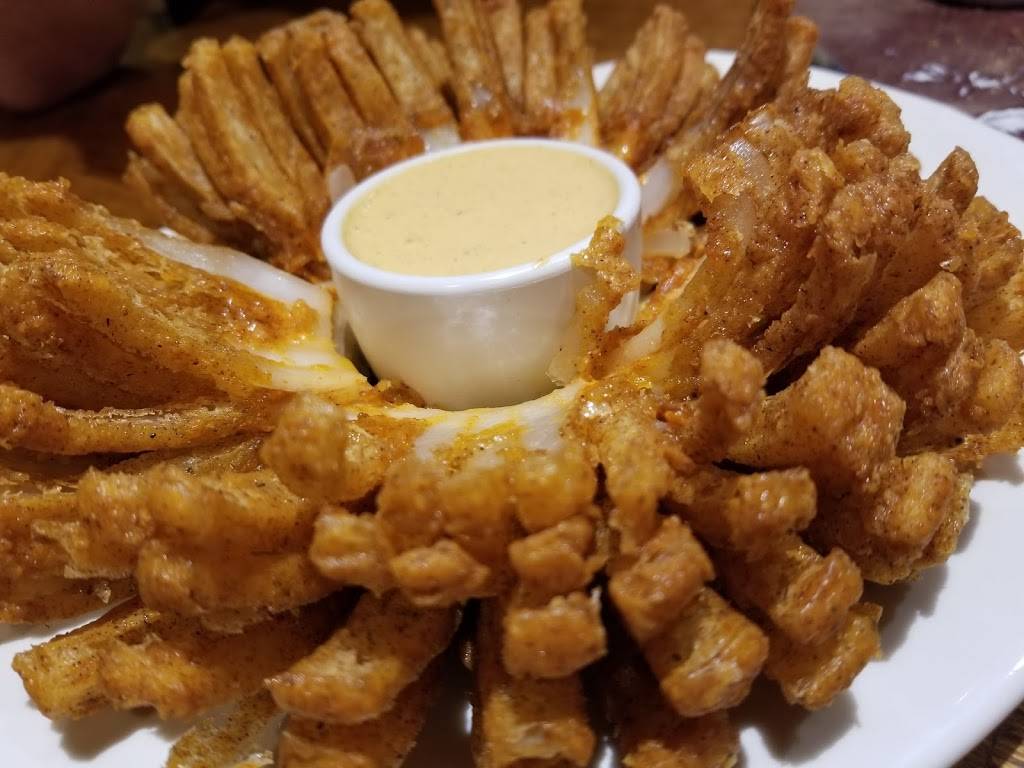 Outback Steakhouse | restaurant | 633 N 48th St, Lincoln, NE 68504, USA | 4024655050 OR +1 402-465-5050