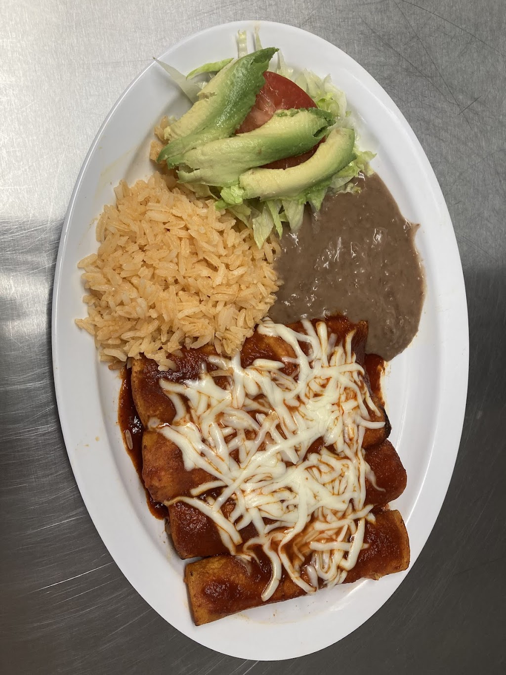 Lucys Kitchen | restaurant | 520 S 5th St, Sunnyside, WA 98944, USA | 5096545182 OR +1 509-654-5182