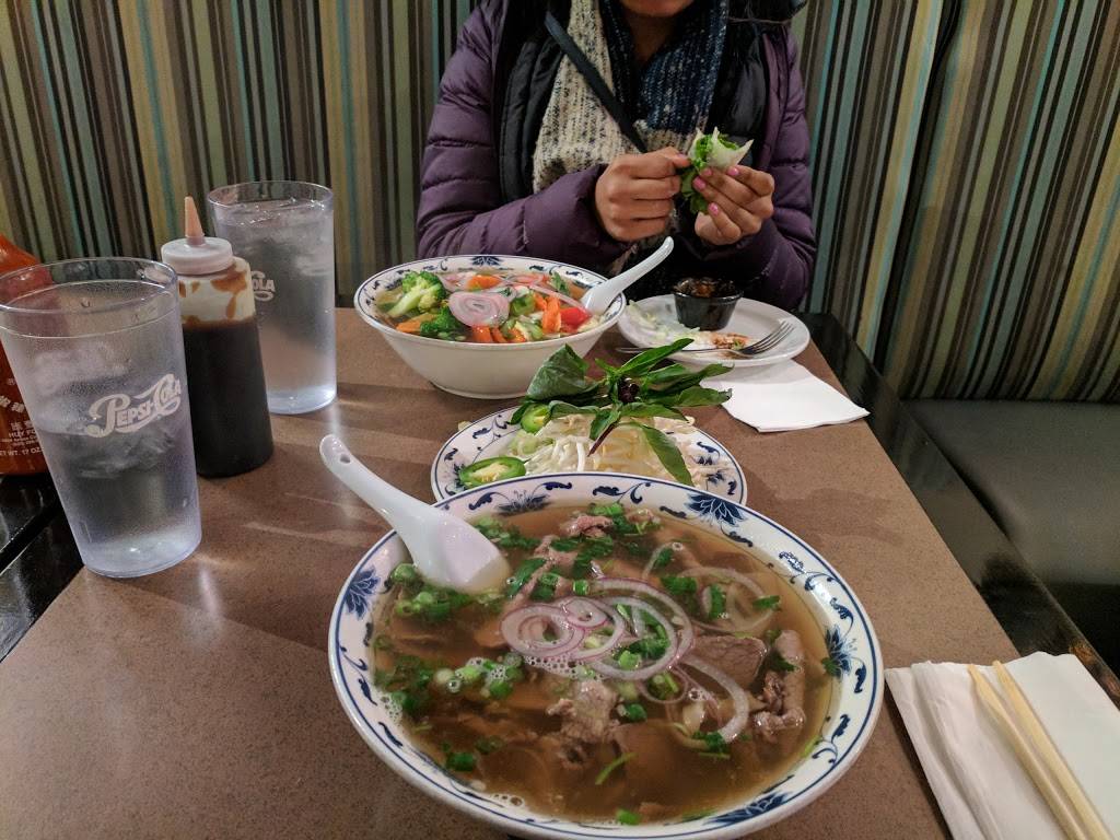 What the Pho! | restaurant | 1317 228th St SE a, Bothell, WA 98021, USA | 4254857700 OR +1 425-485-7700