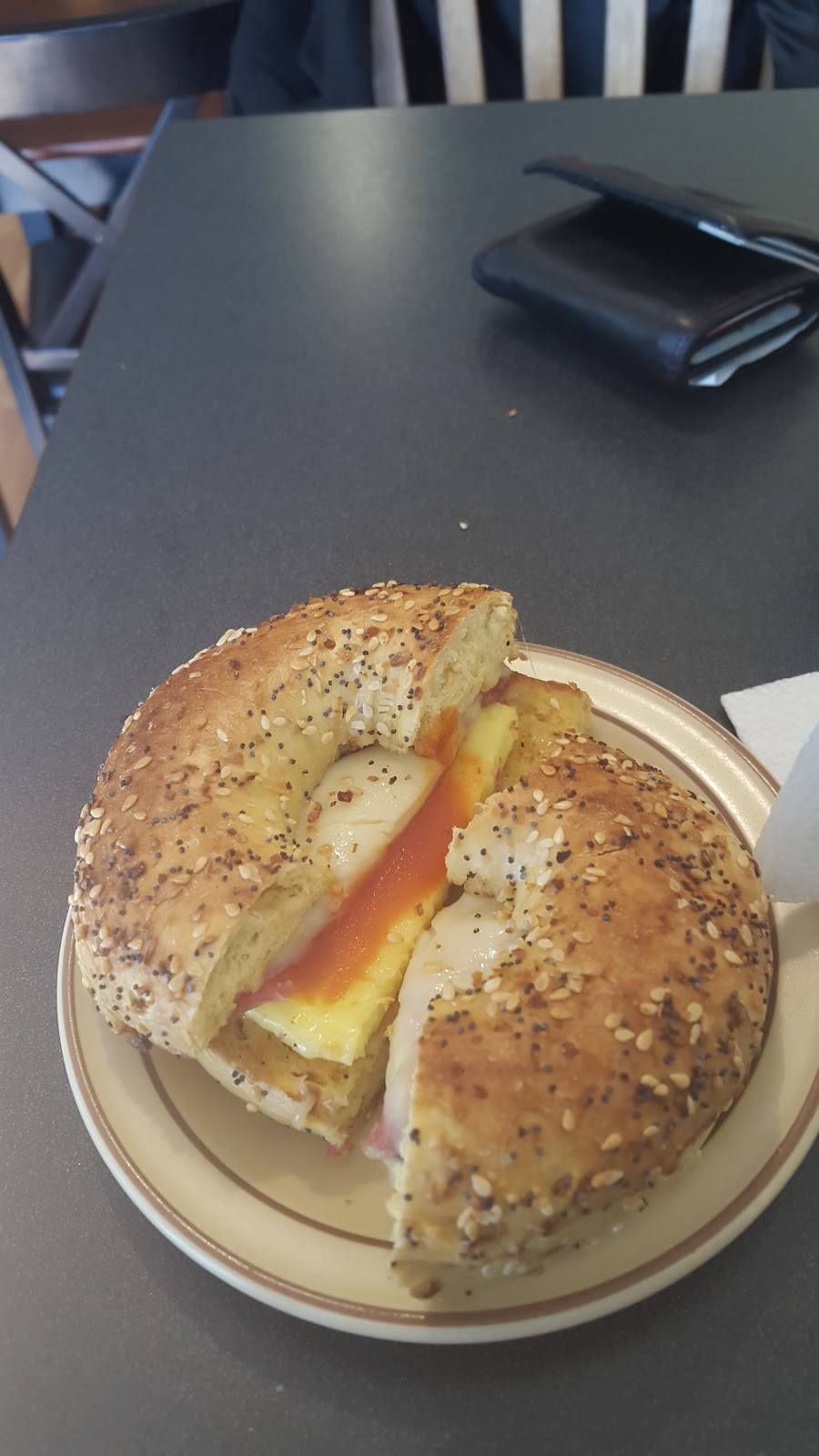 Better Bean Coffee Co | cafe | 23 Central Square, Bridgewater, MA 02324, USA | 5082799952 OR +1 508-279-9952