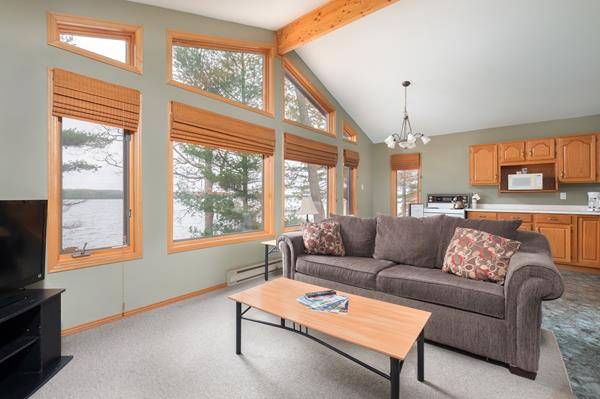 Beachwood Resort | restaurant | 3043 Beachwood Dr, Lakefield, ON K0L 2H0, Canada | 8883131118 OR +1 888-313-1118