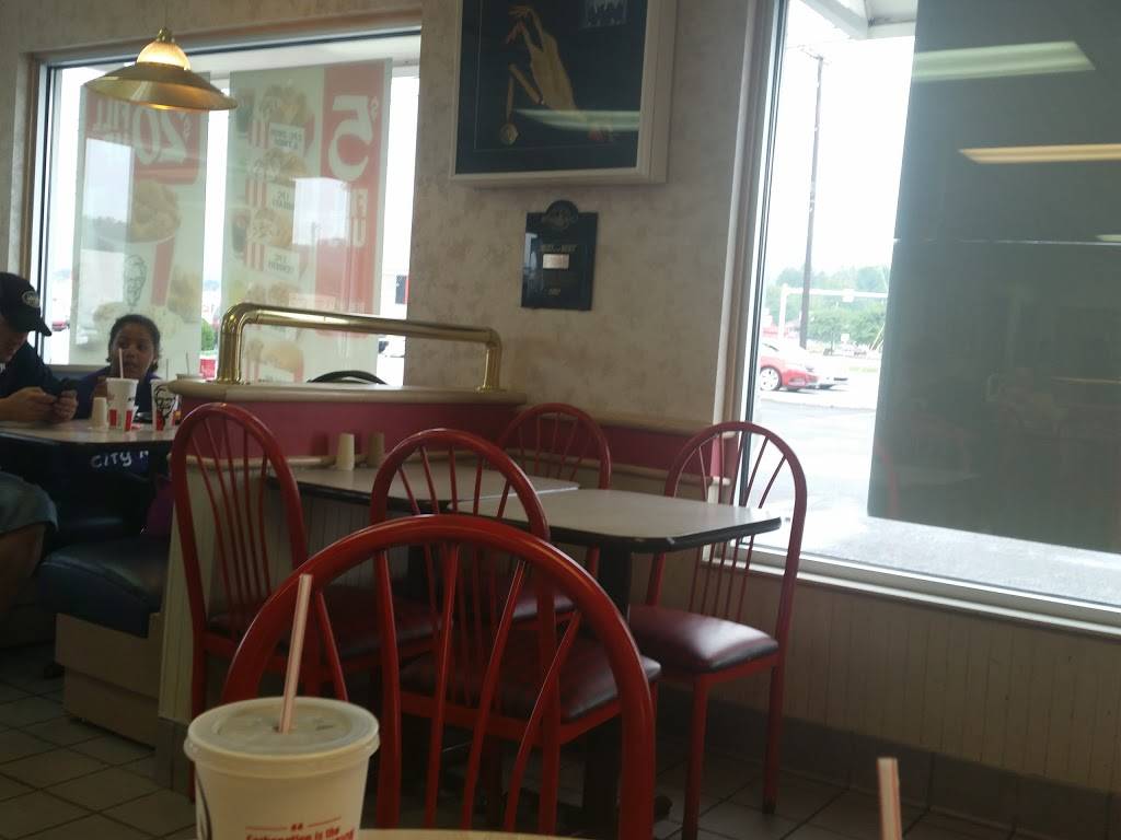 KFC | restaurant | 594 W Plank Rd, Altoona, PA 16602, USA | 8149433914 OR +1 814-943-3914