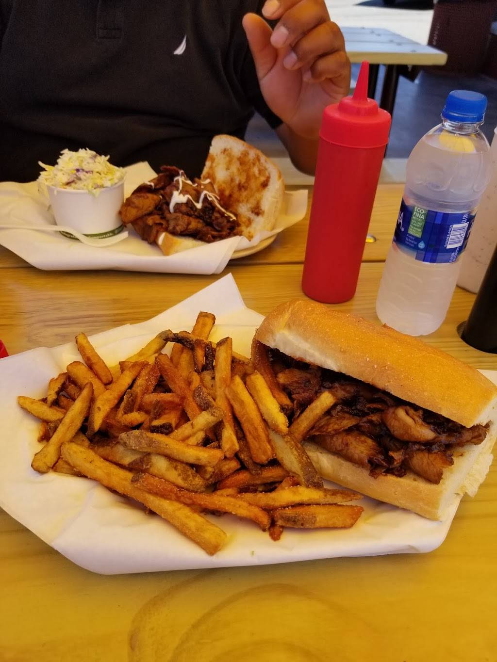 Coles Bar-B-Q | restaurant | 2590 Portola Dr, Santa Cruz, CA 95062, USA | 8314764424 OR +1 831-476-4424