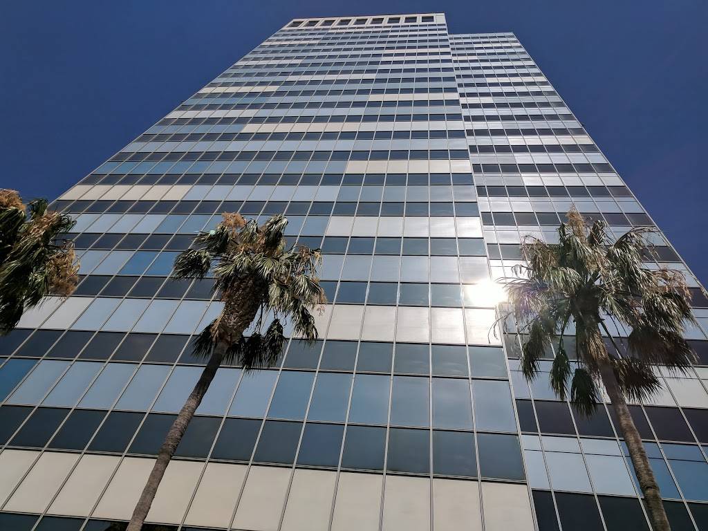 r.e.d. Bar Grill | restaurant | 222 N Sepulveda Blvd #120, El Segundo, CA 90245, USA | 3103228408 OR +1 310-322-8408