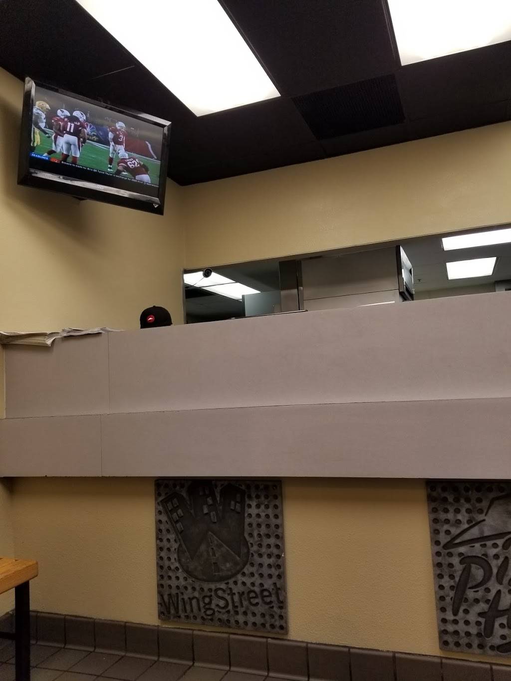 Pizza Hut | restaurant | 2600 Mitchell Rd Ste P, Ceres, CA 95307, USA | 2095375300 OR +1 209-537-5300