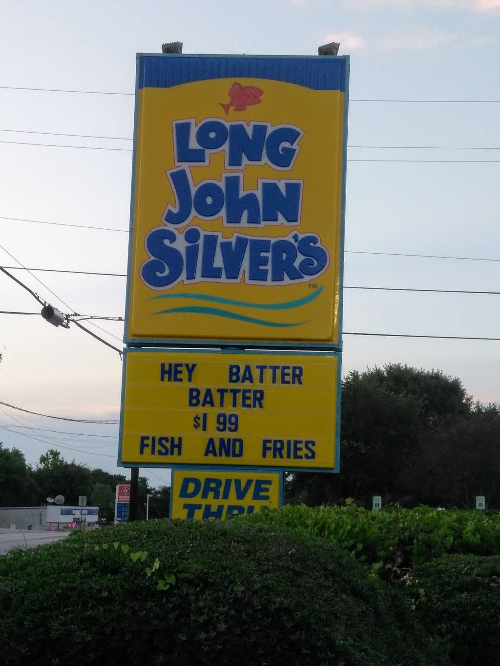 Long John Silvers | restaurant | 2101 Sam Houston Ave, Huntsville, TX 77340, USA | 9367553820 OR +1 936-755-3820