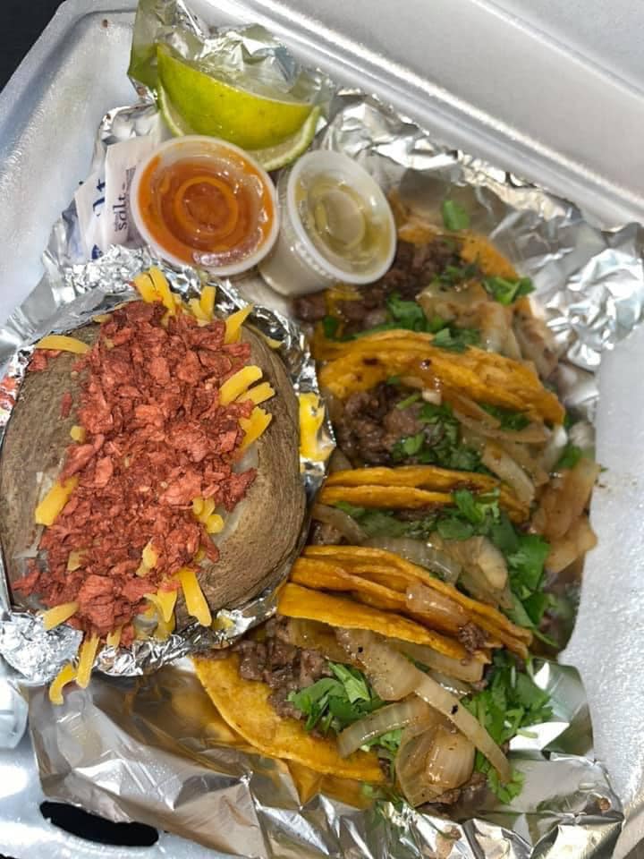 Taqueria El Valluco | restaurant | 4320 9th Ave, Port Arthur, TX 77642, USA | 9563423001 OR +1 956-342-3001