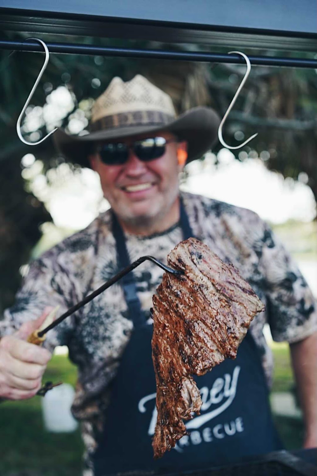 Tinney Barbecue | restaurant | 8000 Mesa Dr, Austin, TX 78731, USA | 5126568024 OR +1 512-656-8024