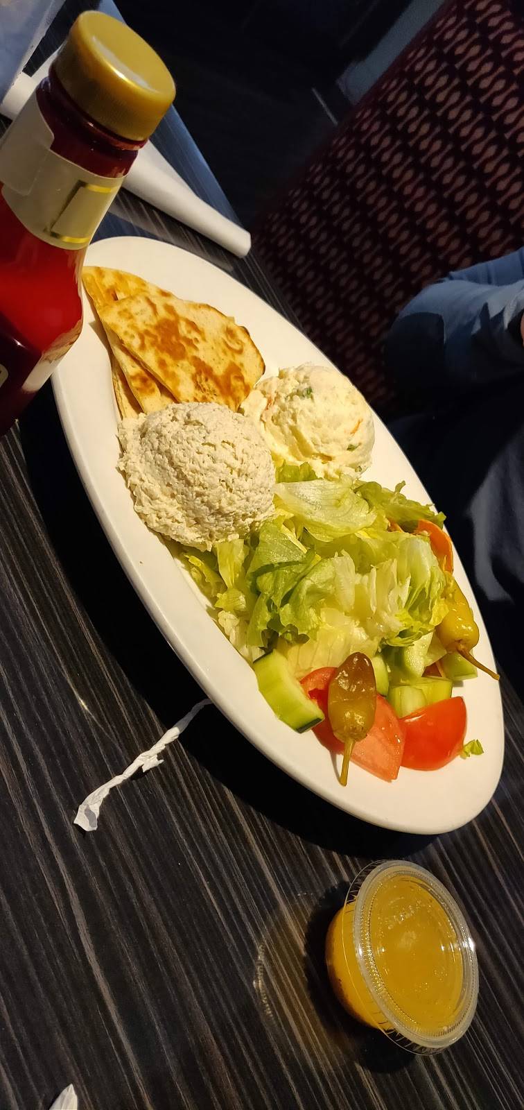 DJs Restaurant | restaurant | 1502 W Innes St, Salisbury, NC 28144, USA | 7046389647 OR +1 704-638-9647