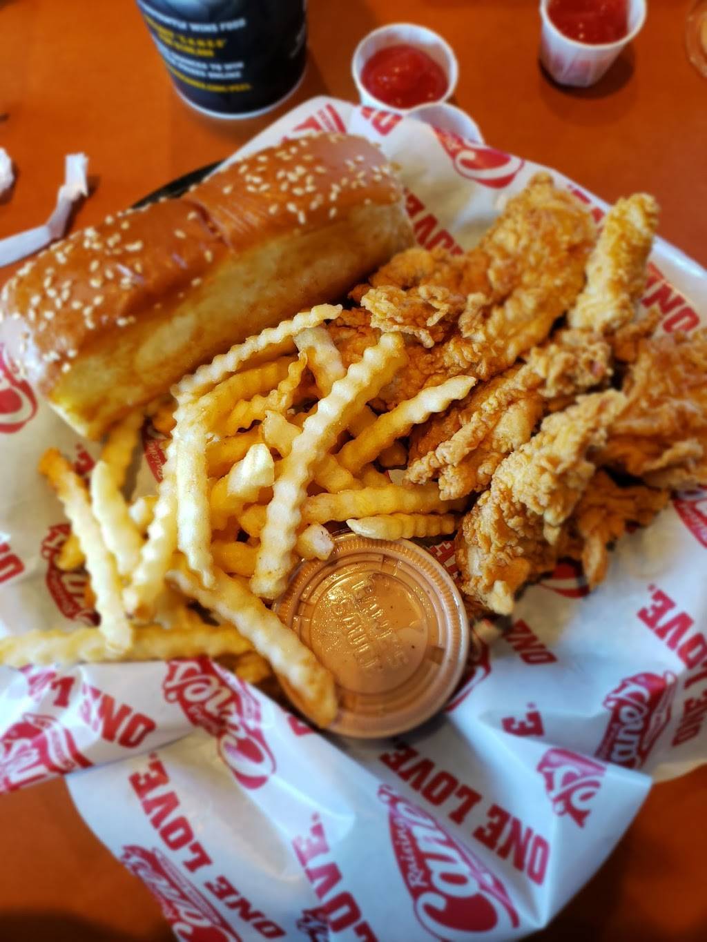 Raising Canes Chicken Fingers | meal takeaway | 8867 Cuyamaca St, Santee, CA 92071, USA | 6194490565 OR +1 619-449-0565