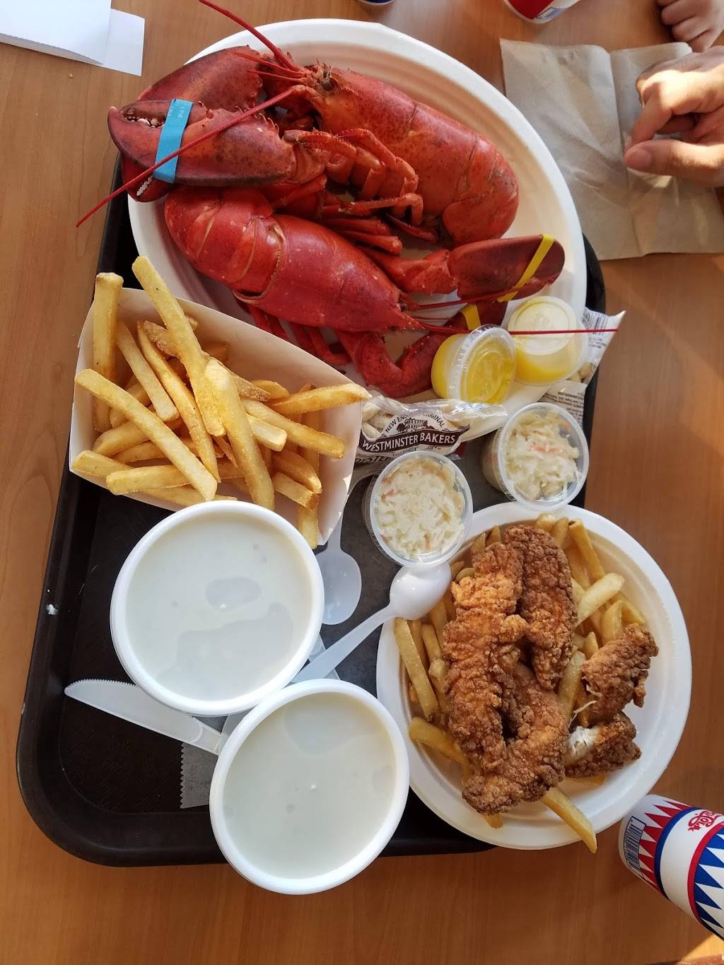 Woods Seafood | restaurant | 15 Town Wharf, Plymouth, MA 02360, USA | 5087460261 OR +1 508-746-0261