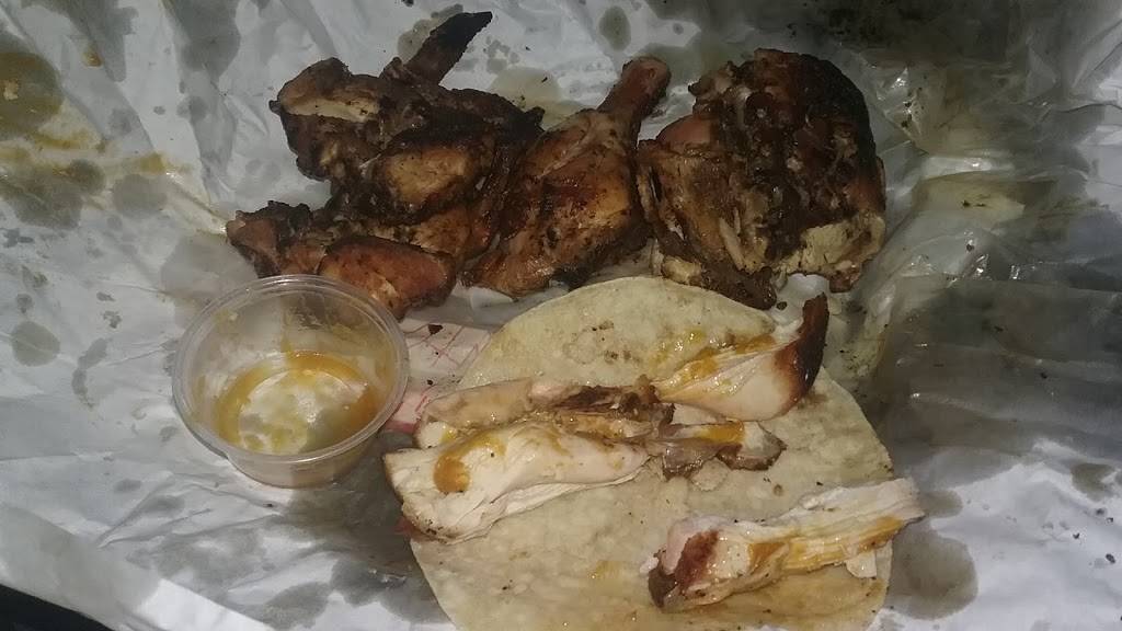 Pollo Asado El Rodeo | restaurant | 7702 East Fwy, Houston, TX 77020, USA | 7136732378 OR +1 713-673-2378