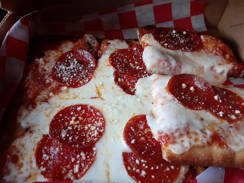 Woodland Cellars | restaurant | 212 N Main St, Hubbard, OH 44425, USA | 3305369988 OR +1 330-536-9988