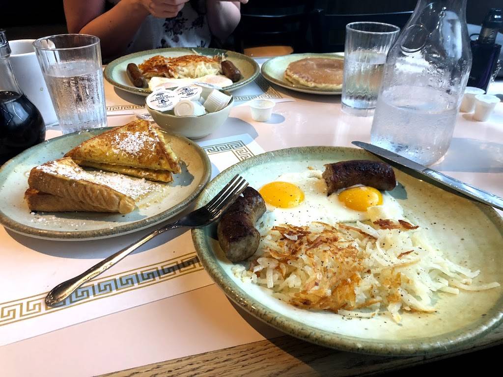 Chris Pancake & Dining | meal delivery | 5980 Southwest Ave, St. Louis, MO 63139, USA | 3146452088 OR +1 314-645-2088