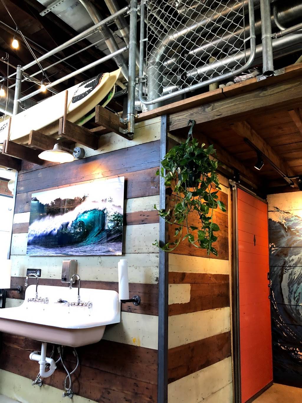 Coco Shrimp Restaurant | restaurant | 318 Bryan Ave, Fort Worth, TX 76104, USA | 8177206235 OR +1 817-720-6235