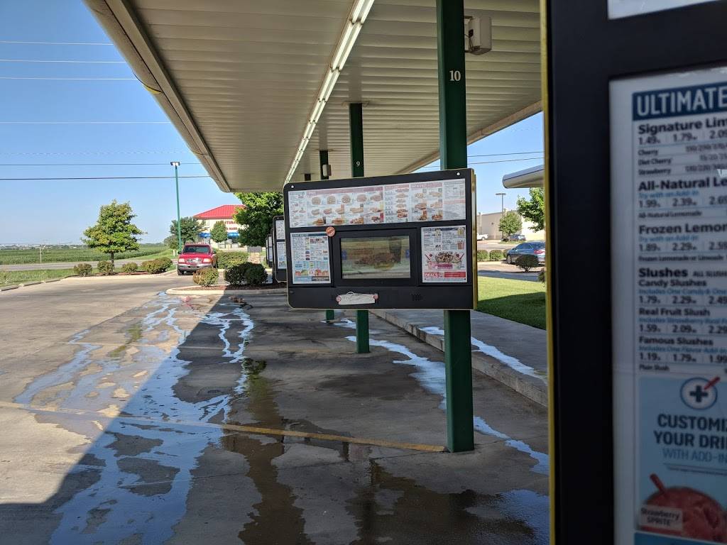Sonic Drive-In | restaurant | 3648 N Maize Rd, Wichita, KS 67205, USA | 3167215927 OR +1 316-721-5927
