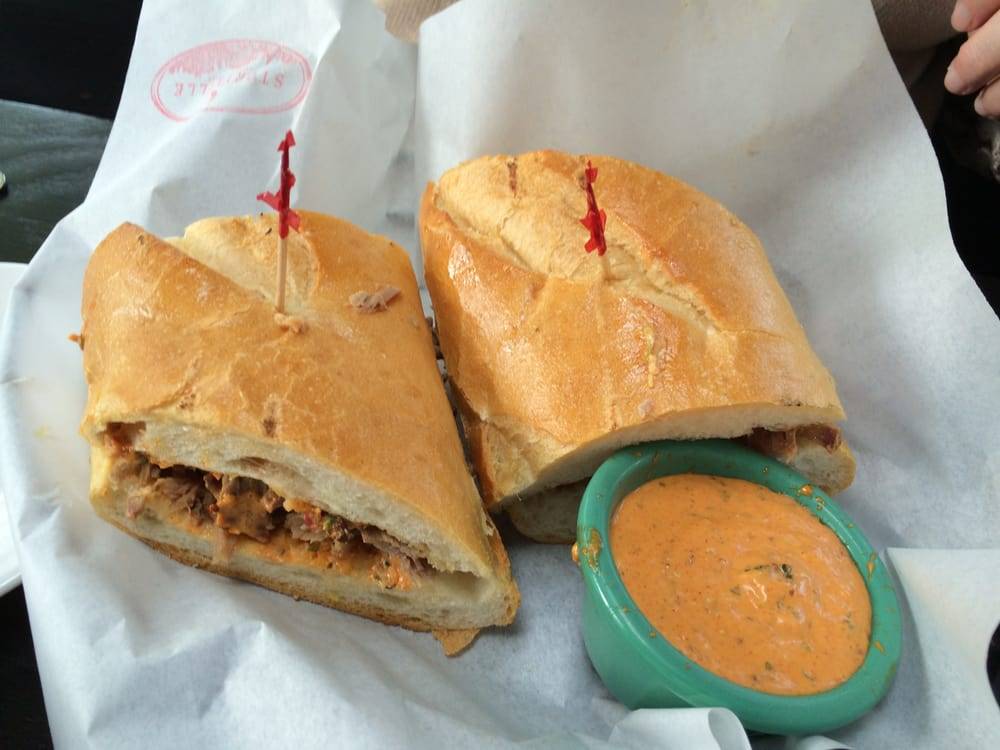 Finley’s Of Green Street | restaurant | 43 Green St, Huntington, NY 11743, USA | 6313513446 OR +1 631-351-3446