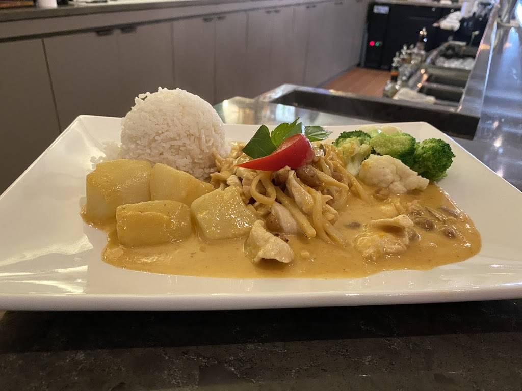 Thai Signature Local Thai Street Food and Bar | restaurant | 722 King St, Alexandria, VA 22314, USA | 7038882458 OR +1 703-888-2458