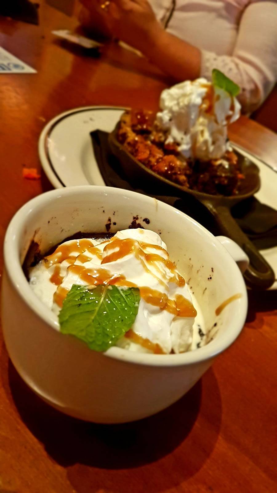 Blackfinn Ameripub - Uptown | restaurant | ​210, E Trade St Suite. 120-B, Charlotte, NC 28202, USA | 7049714440 OR +1 704-971-4440