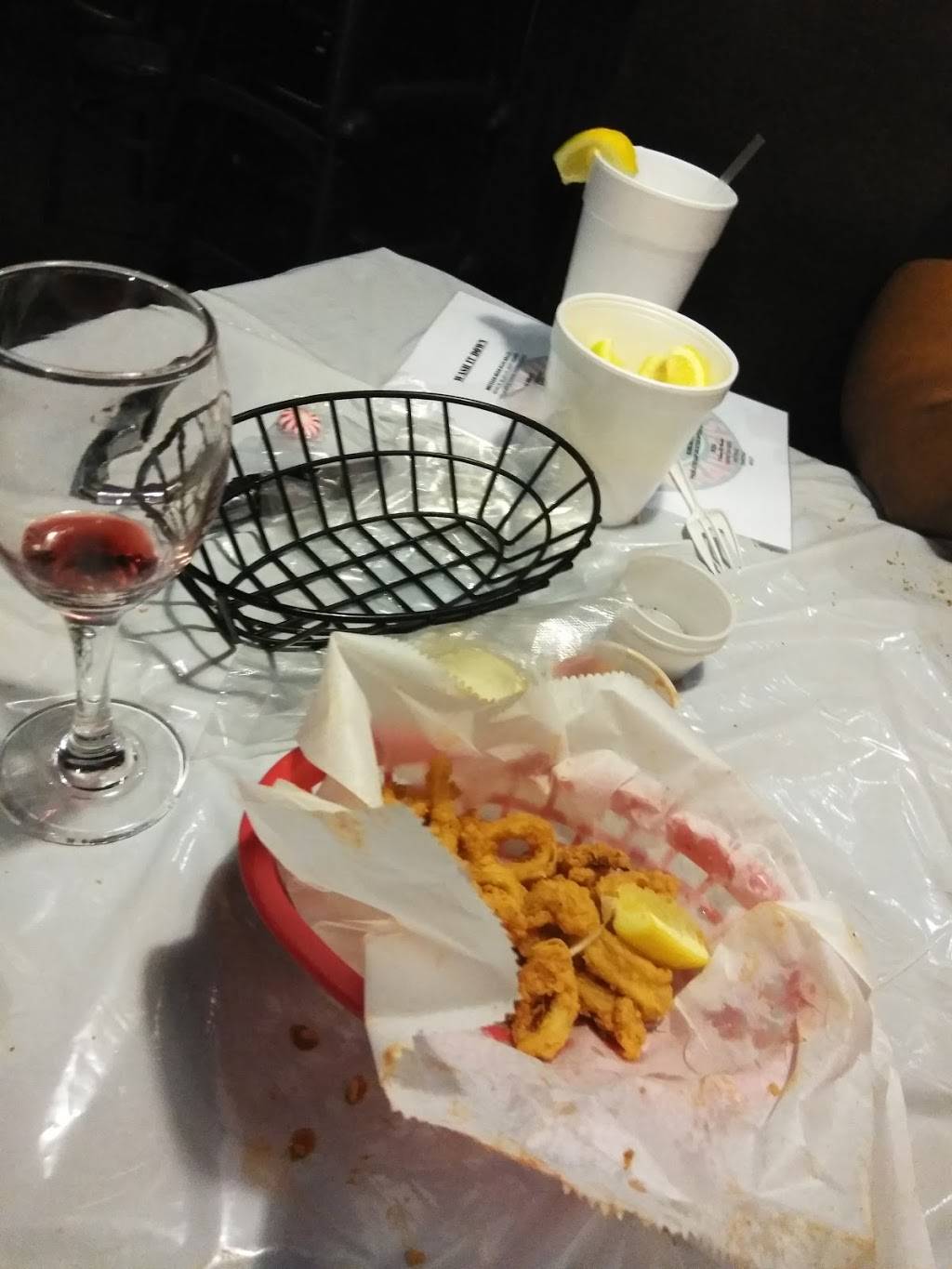 Hot N Juicy Crawfish | restaurant | 6751 N Sunset Blvd Suite E101, Glendale, AZ 85305, USA | 6238722984 OR +1 623-872-2984