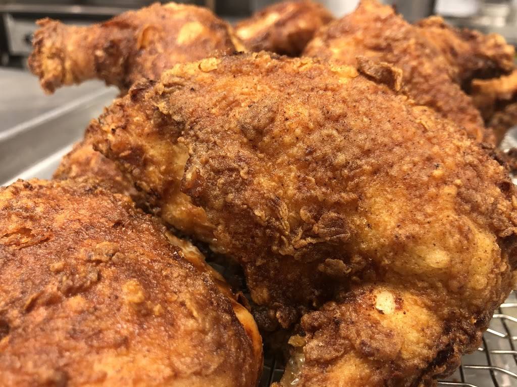 Papa Willies BBQ | restaurant | 148 Green Bay Rd, Highwood, IL 60040, USA | 8477488599 OR +1 847-748-8599