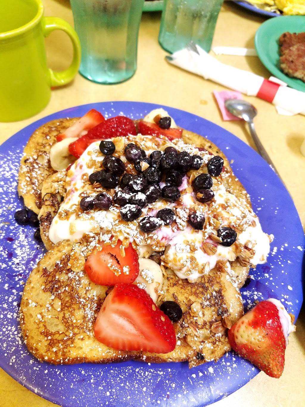 Real Food Cafe LLC | restaurant | 2419 Eastern Ave SE, Grand Rapids, MI 49507, USA | 6162414080 OR +1 616-241-4080