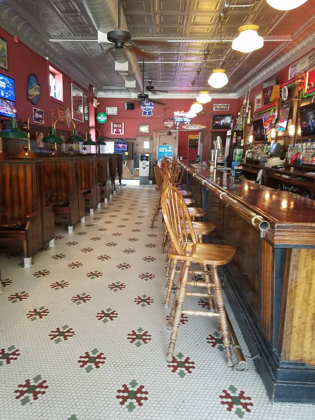 The Old Palace Tavern | restaurant | 701 15th Ave, East Moline, IL 61244, USA | 3097559020 OR +1 309-755-9020