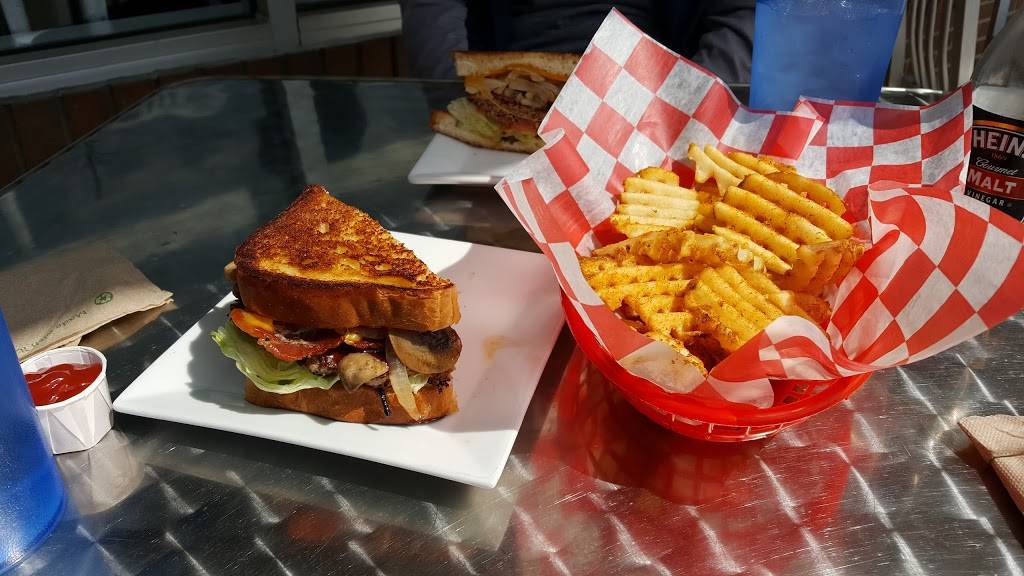 burgrz | restaurant | 3204 Walton Blvd, Rochester Hills, MI 48309, USA | 2483753060 OR +1 248-375-3060