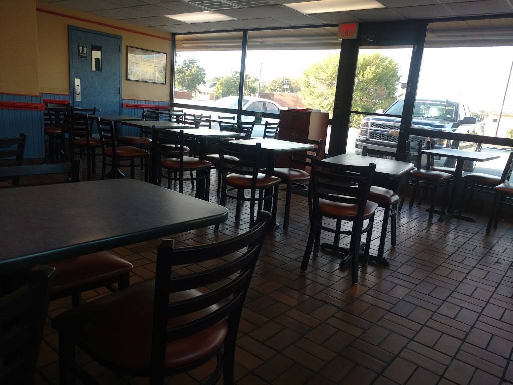 Churchs Chicken | restaurant | 604 S Saginaw Blvd, Saginaw, TX 76179, USA | 8173067250 OR +1 817-306-7250