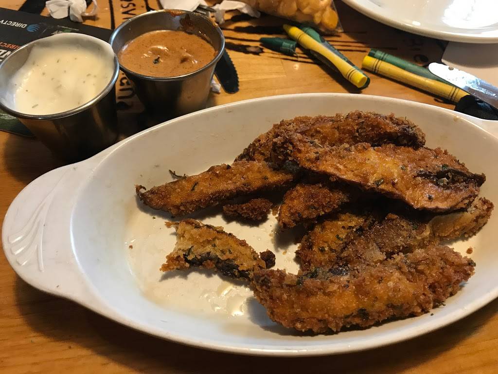 LiL Charlies Restaurant & Brewery | restaurant | 504 East E Pearl St, Batesville, IN 47006, USA | 8129346392 OR +1 812-934-6392