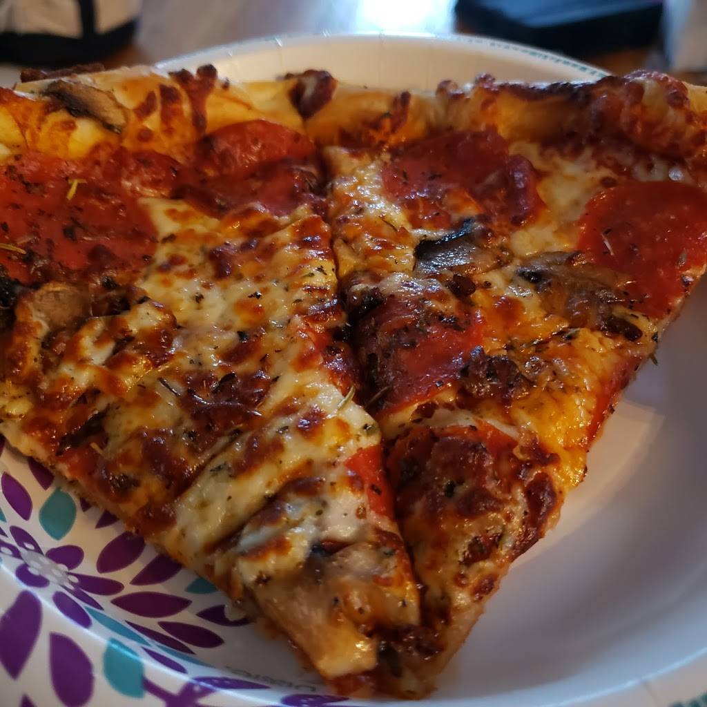 Musalettis Pizza | restaurant | 4807 Independence Ave, Kansas City, MO 64124, USA | 8166051431 OR +1 816-605-1431