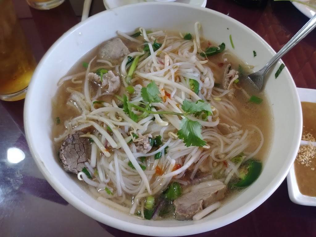 Little Saigon Restaurant | restaurant | 7016 N 57th Ave, Glendale, AZ 85301, USA | 6239396136 OR +1 623-939-6136