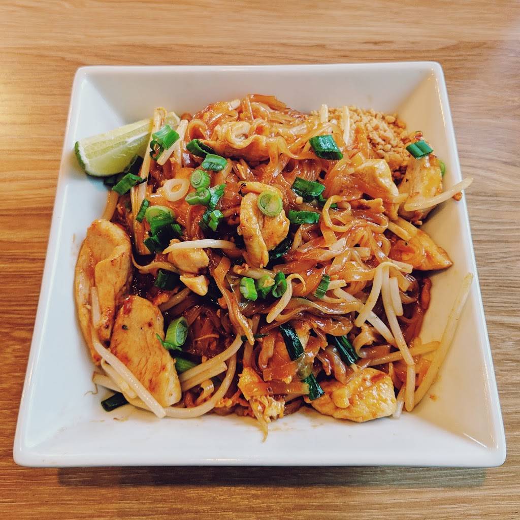 The Garden Thai Restaurant | restaurant | 210 N Aviation Blvd Unit D, Manhattan Beach, CA 90266, USA | 3103180032 OR +1 310-318-0032