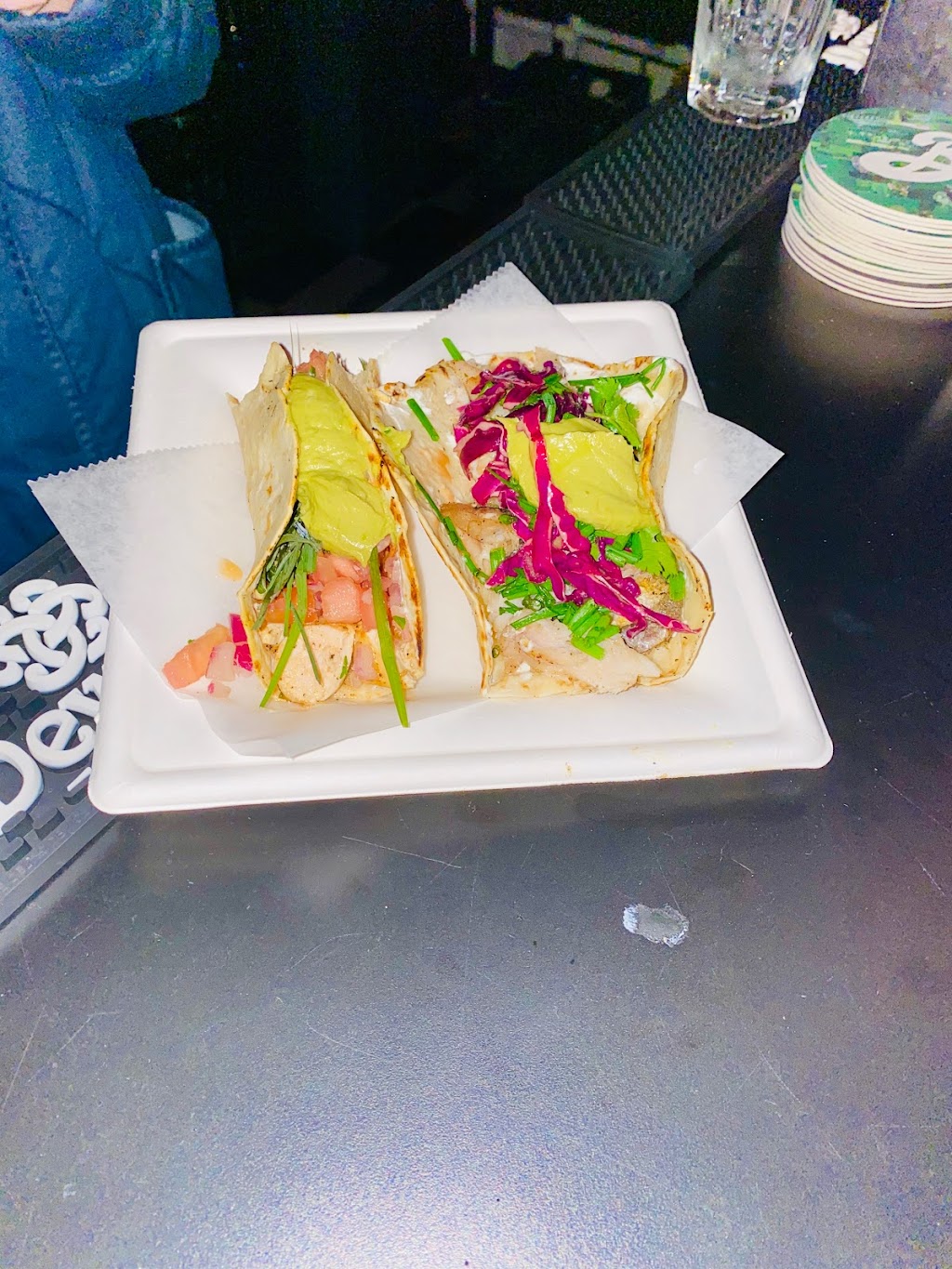 Lé Food Specialist | restaurant | 990 Broadway, Brooklyn, NY 11221, USA | 7186754449 OR +1 718-675-4449