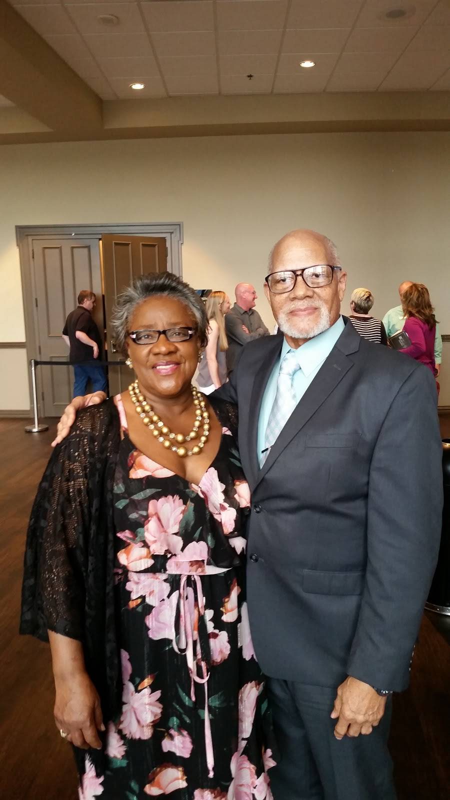 Chicken Express | restaurant | 3100 Basswood Blvd, Fort Worth, TX 76137, USA | 8178477202 OR +1 817-847-7202