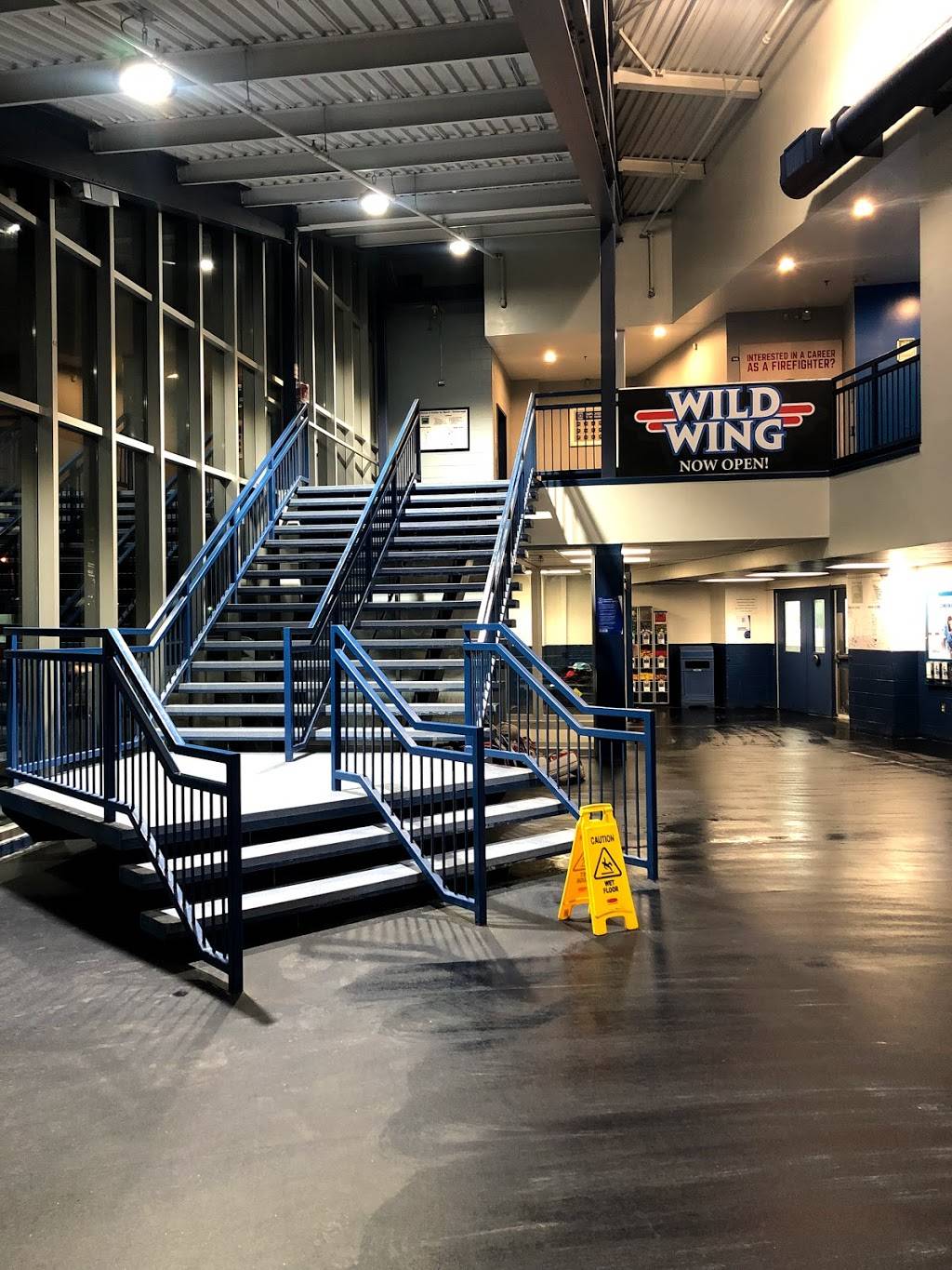 Canlan Ice Sports | restaurant | 159 Dynamic Dr, Scarborough, ON M1V 5L8, Canada | 4164120404 OR +1 416-412-0404