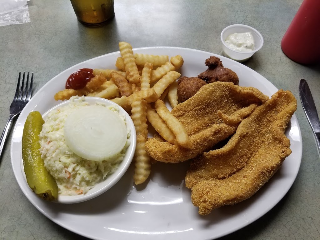 Crossroads Cafe | restaurant | 109 S Worthington Dr, West Memphis, AR 72301, USA | 8707353800 OR +1 870-735-3800