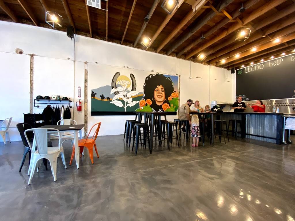 Llano Beer Company | restaurant | 105 E Main St, Llano, TX 78643, USA | 3252488780 OR +1 325-248-8780