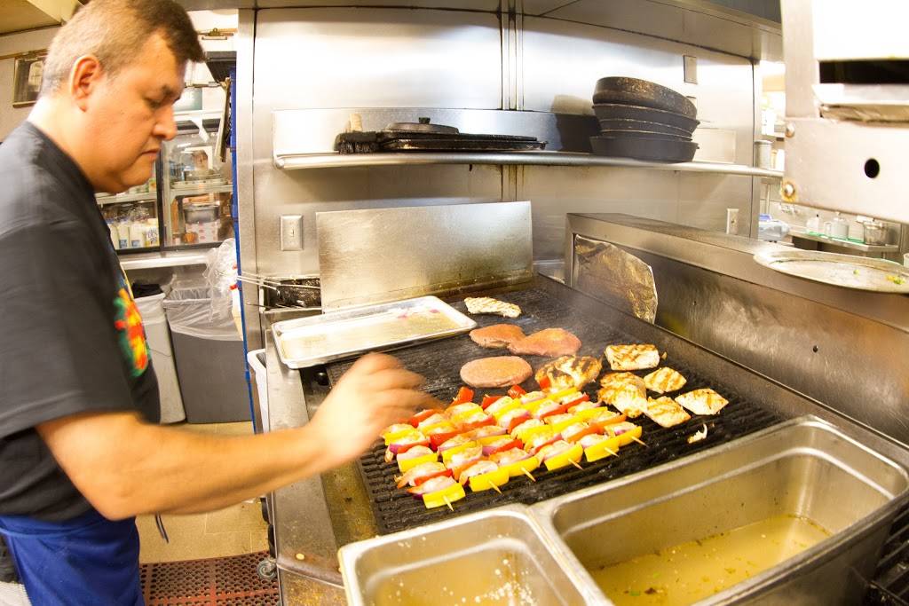 Beachside Bar-Cafe | restaurant | 5905 Sandspit Rd, Goleta, CA 93117, USA | 8059647881 OR +1 805-964-7881