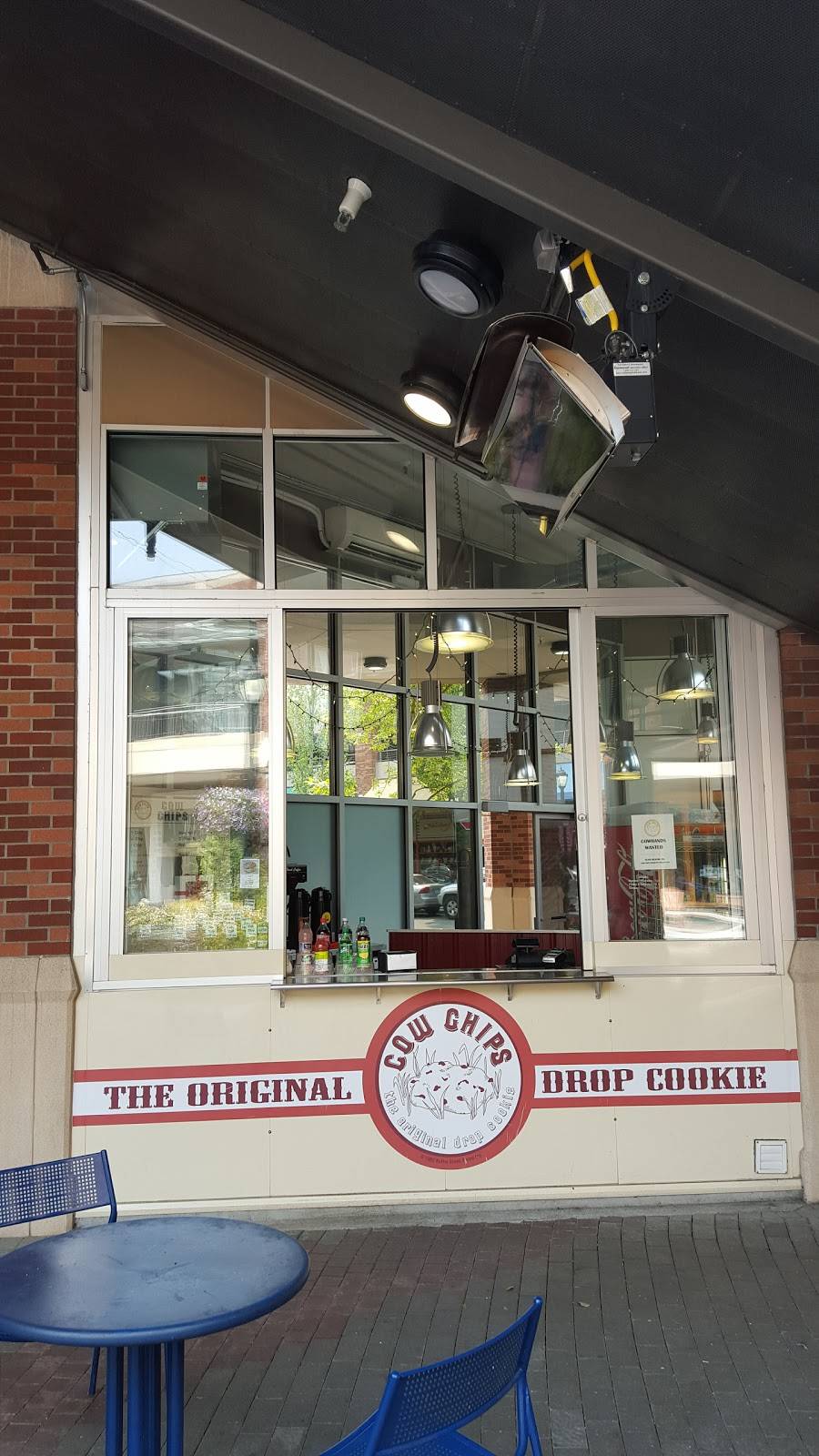 Cow Chip Cookies | restaurant | 7330 166th Ave NE e100, Redmond, WA 98052, USA | 4253762548 OR +1 425-376-2548